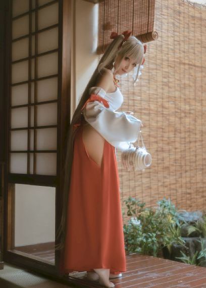 女女h百合动漫在线观看