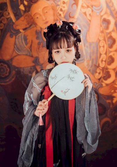 恨锁金瓶全集免费播放