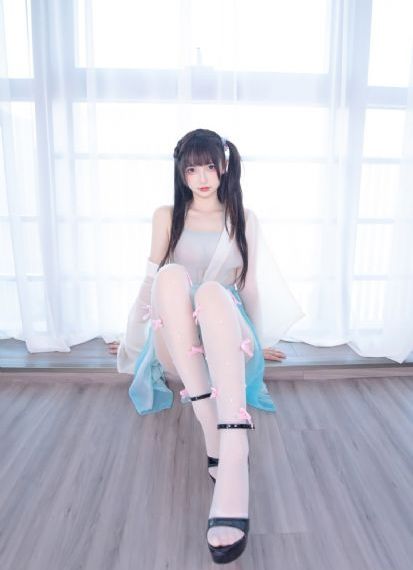 铁匠家的小卿卿
