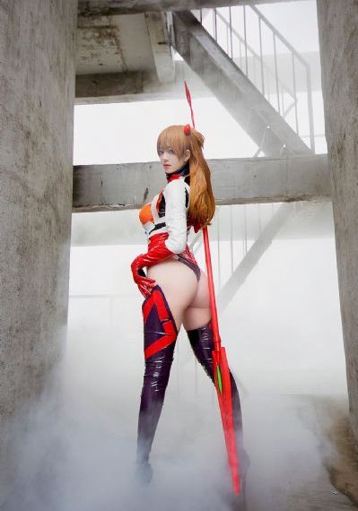 把电击乳夹乖乖戴上被迫调教